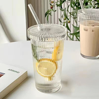Tasse en verre à rayures verticales côtelées simples, bouteille en verre à hauteur inclinée, gobelet tasse à café de voyage avec paille