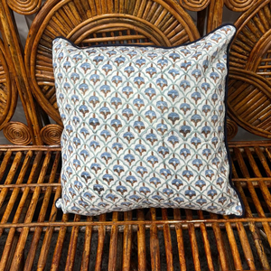 Housse de coussin artisanale bohème à motifs imprimés, décoration artisanale indienne, housse de coussin indienne à motifs imprimés faite à la main - Product Image 1