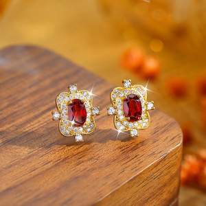Boucles d'oreilles clous vintage en argent sterling 925 plaqué or, pierres naturelles ovales 4*6mm, grenat et topaze, motif floral, cadeau pour mariage et fête - Product Image 5