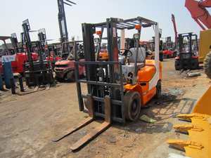 Lage Prijs Verkoop Gebruikt <span class=keywords><strong>Tcm</strong></span> 30 3 Ton Dieselmotor Heftruck 3-6Meter Japan Origin 1 Jaar Garantie Gebruikt 35 50 70 80 100 <span class=keywords><strong>150</strong></span> Op Voorraad - Product Image 4