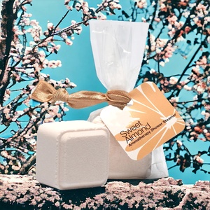 Cadeaux emballés individuellement avec marque de distributeur personnalisée <span class=keywords><strong>Cube</strong></span> d'huiles essentielles d'eucalyptus défroisseurs à vapeur de douche naturels - Product Image 3
