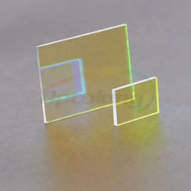 Fabrika özelleştirilmiş Dichroic ayna dikroik cam Dichroic filtre Mini sahne lazer RGB optik filtre