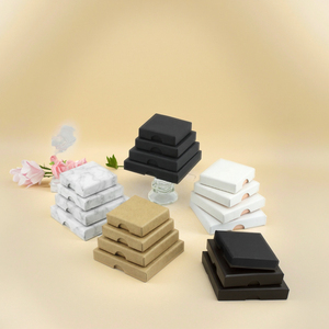 Nhà Máy Zgm771 Nhỏ Ngắn Chiều Cao Các Tông Màu Đen Hộp Đồ Trang Sức Với Ngón Tay Cái Giấy Nắp Cơ Sở Hộp Vòng Cổ Và Miếng Bọt Biển Chèn - Product Image 3