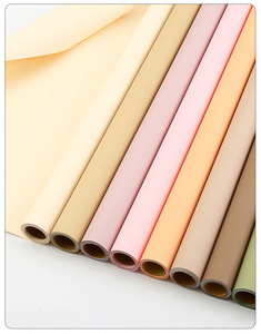 Papel de Regalo Impermeable de 56 cm x 10 yardas con Diseño Floral para Ramos de Flores, Papel de Envolver Floral Coreano, Papel de Regalo para Floristas - Product Image 2