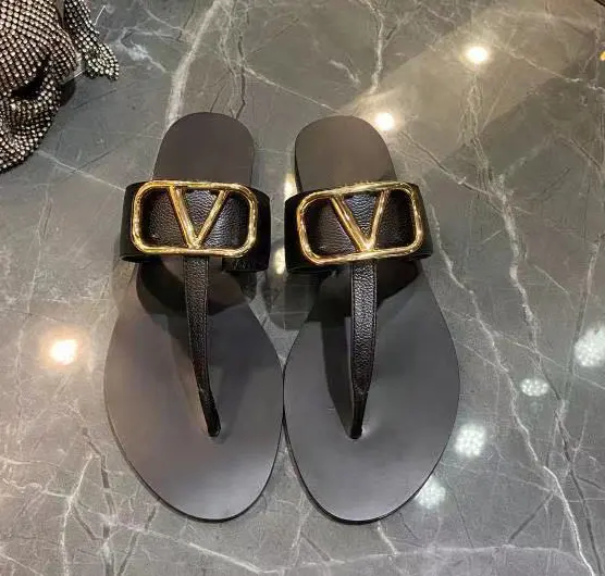 उच्च गुणवत्ता Trending लक्जरी रबर गर्मियों में चमड़े स्लाइड समुद्र तट महिलाओं के सैंडल जूते VLTN डिजाइनर फ्लैट फ्लिप-फ्लॉप जूता