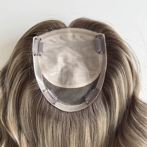 โทปเปอร์ผมไหมสีบาลายาจ ขนาด 5x6.5 นิ้ว ขายดี พร้อมส่ง ผมเวอร์จินแท้จากจีน สำหรับผู้หญิงผิวขาวที่มีปัญหาผมร่วง - Product Image 3