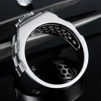 Мужское кольцо из серебра 925 пробы с муассанитом 1 карат