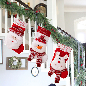 Chaussettes de Noël décoratives pour arbre, sacs cadeaux rouges pour enfants, en tissu non tissé écologique, directement de l'usine - Product Image 5