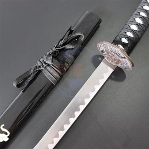Katana Negra con Estampado de Dragón Dorado Rosa, Espada de Iaido <span class=keywords><strong>Samurai</strong></span> No Afilada con Tsuba Tallada con Dragón - Product Image 4