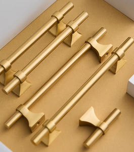 Poignée de porte d'armoire de luxe en laiton massif français, bouton de meuble vintage, poignée de tiroir de placard en laiton brossé doré - Product Image 2