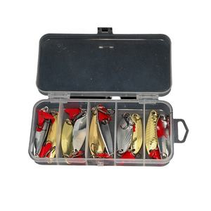 Juego de 10 señuelos metálicos giratorios tipo cuchara dorados con caja, anzuelos triples y señuelos duros para pesca. - Product Image 5