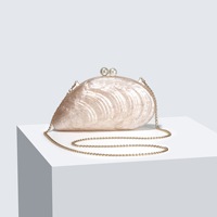 Sac bandoulière élégant et décontracté pour femme, motif coquillage, perles et chaînes, vente en gros