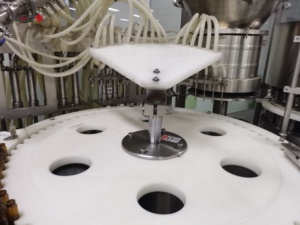 Sciroppo vitaminico di imbottigliamento e risciacquo linea di produzione pasticceria industria alimentare di sciroppo di mais riempimento e sigillatura <span class=keywords><strong>distributore</strong></span> di macchine - Product Image 2