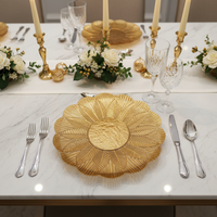 Assiettes de présentation de luxe dorées de 13 pouces à prix de gros, motif personnalisé pigmenté, durables et réutilisables pour mariages, anniversaires et dîners