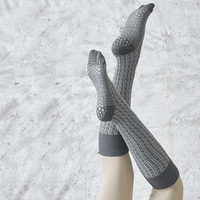 Chaussettes de sport en coton tricotées pour femme, antidérapantes, respirantes, à séchage rapide, à rayures, pour Pilates et danse, vente en gros