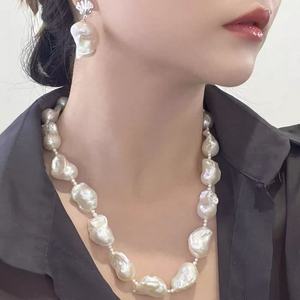 Collier de perles naturelles baroques, longueur moyenne, forme irrégulière, haute sensibilité, cadeau pour les amies - Product Image 5