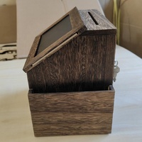 Boîte de vote de suggestion de verrouillage en bois massif avec tableau noir et serrure