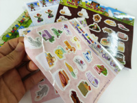 Autocollants muraux décoratifs personnalisés pour enfants, en vinyle, avec impression de dessins animés, adhésif puissant, colorés, imperméables, DIY
