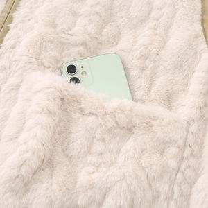 <span class=keywords><strong>Gilet</strong></span> personnalisé <span class=keywords><strong>sans</strong></span> manches à fermeture éclair pour femmes Veste courte en fausse <span class=keywords><strong>fourrure</strong></span> doublée <span class=keywords><strong>Gilet</strong></span> blanc en fausse <span class=keywords><strong>fourrure</strong></span> - Product Image 4