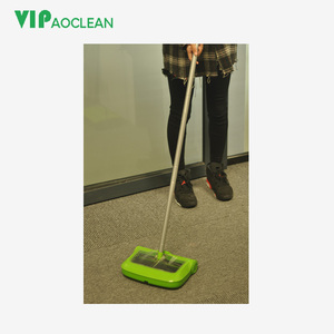 Barredora Manual de Plástico para Alfombras VIPaoclean con Recolector de Polvo - Product Image 5