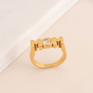 Anillos Impermeables para Madres con Letras MOM/DAD/<span class=keywords><strong>SIS</strong></span>/<span class=keywords><strong>BRO</strong></span>, Anillo Sello de Acero Inoxidable Chapado en Oro de 18k, Anillos de Lujo con Circonitas Cúbicas para Mujer - Product Image 4