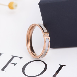 Costume de créateur pour femmes Parure de <span class=keywords><strong>bijoux</strong></span> <span class=keywords><strong>fantaisie</strong></span> en or rose Acier inoxydable - Product Image 4