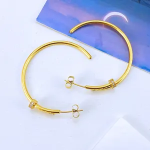 2024 New Creative Design Diamond Stud Earrings Personality 18K Gold Plated Stud Earrings Light Luxury Stainless Steel Earrings