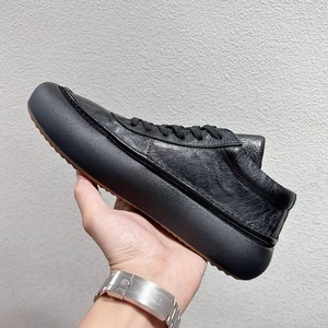 Chaussures de sport d'été en cuir véritable de <span class=keywords><strong>haute</strong></span> qualité Bottes à enfiler faites à la main décontractées plates personnalisées pour hommes - Product Image 6