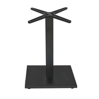 Base de table à manger Plaque de fer carrée noire enveloppée de pieds en caoutchouc composite Base de table à manger pour restaurant commercial et café