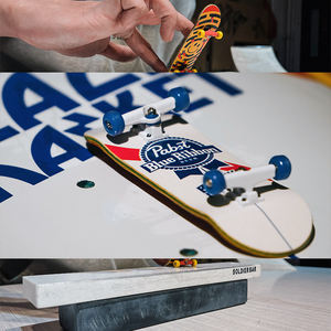 Mini Fingerboards de Madera Personalizados de Primera Calidad para Venta al por Mayor, Ideales para Trucos y Coleccionistas - Product Image 3