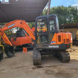 Excavatrice sur chenilles DOOSAN DH55 de 5.5 tonnes d'occasion en excellent état avec moteur et pompe Yanmar au meilleur prix - Product Image 1