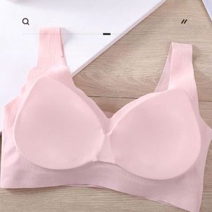 Soft and <strong>Supportive</strong> <strong>Underwire-Free</strong> <strong>Bra</strong> for Every Occasion - Product Image 5