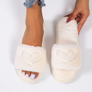 Fabricants de serviettes en caoutchouc pour femmes en peluche Spot Home Winter Bedroom Chaussons - Product Image 4