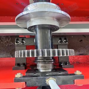 Máquina de Soldadura de Marcos de Puertas de Acero Inoxidable de Alta Velocidad, Estable y Automática, Controlada por PLC, con Rodamientos y Motor - Product Image 4