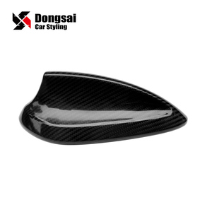 Cache-antenne de toit en fibre de carbone sèche préimprégnée autoclavée pour <span class=keywords><strong>aileron</strong></span> de <span class=keywords><strong>requin</strong></span>, compatible avec <span class=keywords><strong>BMW</strong></span> Série 3 <span class=keywords><strong>E90</strong></span> E92 M3 - Product Image 5