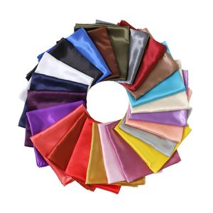 Foulard carré en soie satinée de luxe pour femme, 90x90 cm, couleur unie, bandana, châle pour le printemps, design épuré - Product Image 3