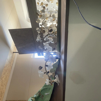 Escalier en verre de luxe au design moderne personnalisé Installation de projet de lustre lumineux à LED pour la décoration de l'hôtel, de la villa et du centre commercial
