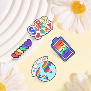 Pin esmaltado LGBT Orgullo Arcoíris, con diseño 'El Amor es Amor' y 'Corazones <span class=keywords><strong>Gay</strong></span>', y motivos Arcoíris Tierra y Batería Llena, broche, insignia para bolso, joyería, regalo para amigo - Product Image 2