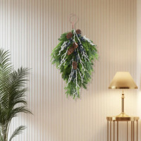 Guirlande artificielle de Noël en forme de larme avec pommes de pin et baies rouges, 24 pouces, guirlande suspendue en feuilles persistantes pour porte d'entrée, vente en gros pour les fêtes