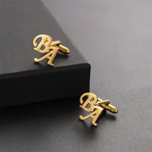 Gemelli personalizzati in oro placcato 18K di alta qualità a forma di lettera in acciaio inossidabile per gli uomini