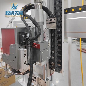 Machine de soudage au laser à fibre pour la production de languettes de batterie, de modules et de batteries de stockage d'énergie - Product Image 6