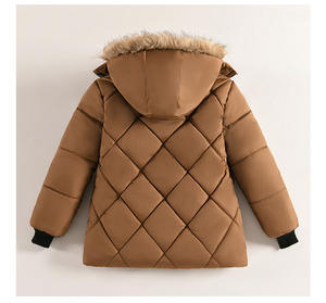 Vente en gros de manteaux d'hiver pour garçons, rembourrés, à capuche épaisse, avec garniture en fausse fourrure, logo sportif, coupe-vent, <span class=keywords><strong>parka</strong></span> à 2 poches, veste sur mesure - Product Image 5