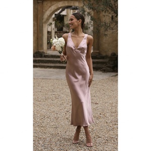 Nuevo Vestido de Fiesta de Verano con Escote Profundo en V - Product Image 6