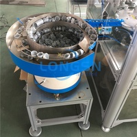 Machine d'assemblage de couvercle de fermeture