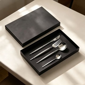 Ensemble <span class=keywords><strong>de</strong></span> <span class=keywords><strong>couverts</strong></span> 4 pièces en acier inoxydable 430 poli miroir, design classique style portugais, origine Guangdong, vente en gros - Product Image 1