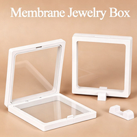 WEISHENG Boîte à bijoux transparente 3D à membrane flottante, cadre de suspension en PE avec base pour présentoir de pièces de monnaie et support de bracelets