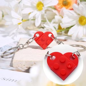 Porte-clés Cœur en Briques pour la Saint-Valentin, Lot de 2 Pièces, Blocs de Construction en Acrylique pour Couples, Breloques d'Amour DIY pour Petit Ami et Petite Amie - Product Image 5