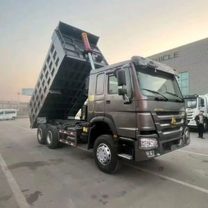 Precio con descuento por actividad: Camión volquete Haowo de 371 CV 6x4 con transmisión manual, volante a la izquierda, estándar de emisiones Euro 2. - Product Image 1