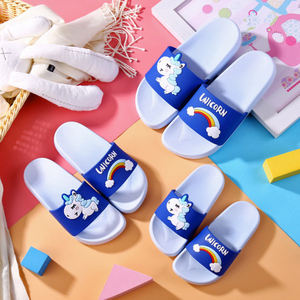 Confortevole PVC plastica stampata Logo <span class=keywords><strong>casa</strong></span> pantofole <span class=keywords><strong>per</strong></span> bambini scarpe Indoor antiscivolo bambini neonate ragazzi pantofole unicorno nuovo - Product Image 3