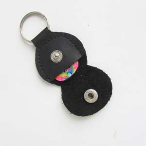 Supporto per plettro per chitarra in pelle all'ingrosso accessori per chitarra a forma di portachiavi supporto per plettro per chitarra - Product Image 4